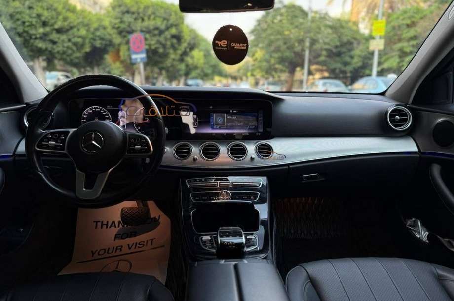 E 200 Mercedes Black