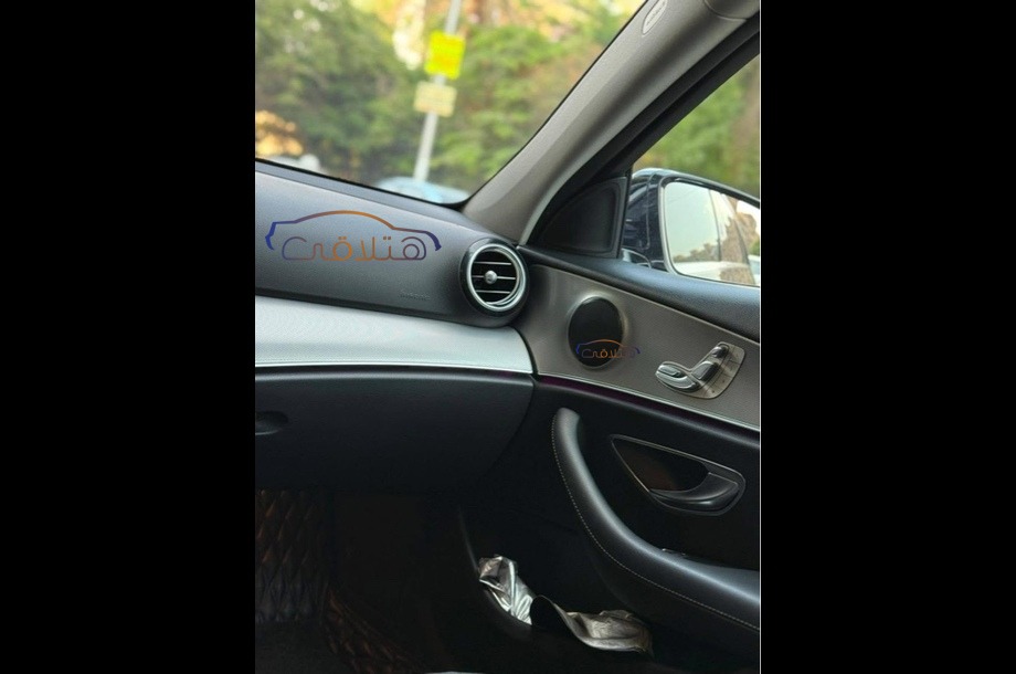 E 200 Mercedes Black