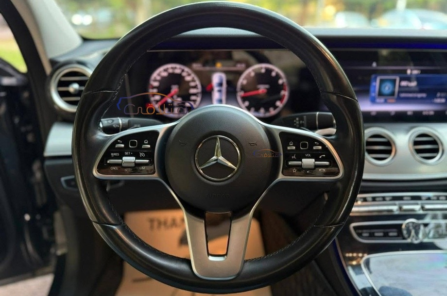 E 200 Mercedes Black