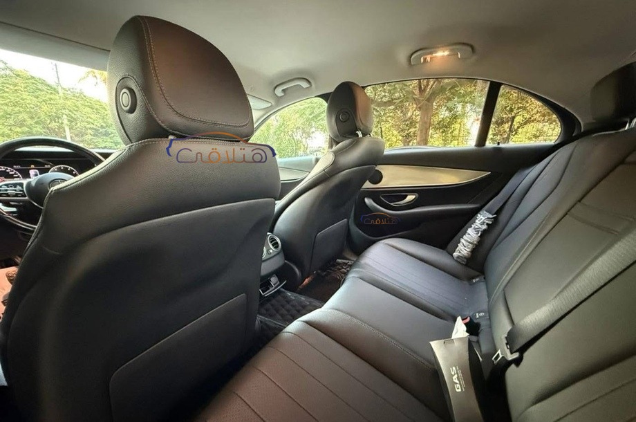 E 200 Mercedes Black