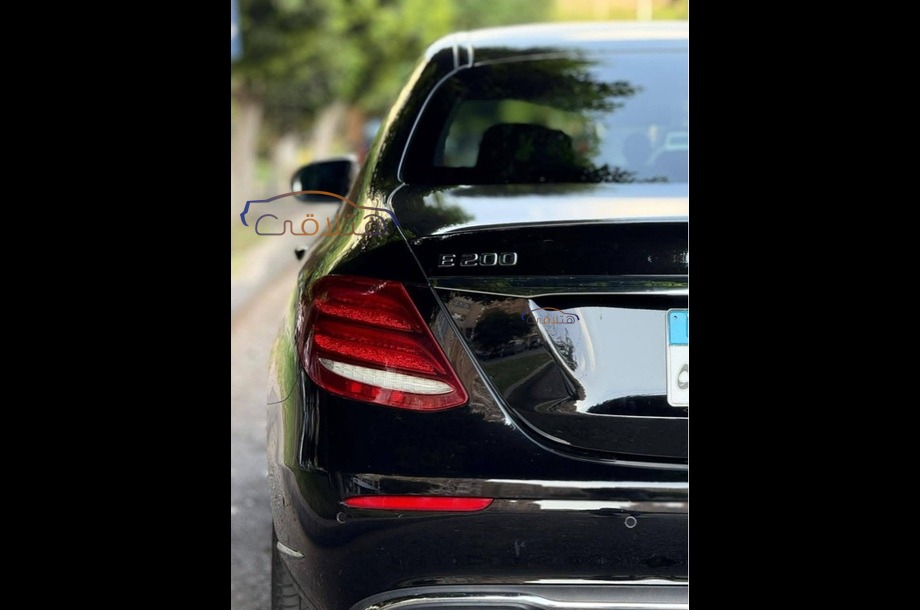 E 200 Mercedes Black