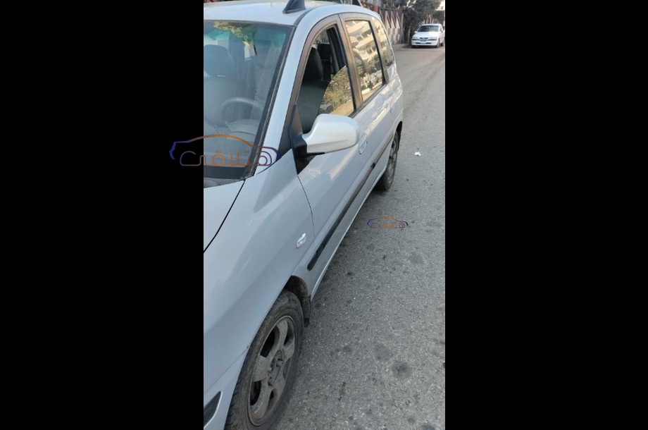 Matrix Hyundai Silver