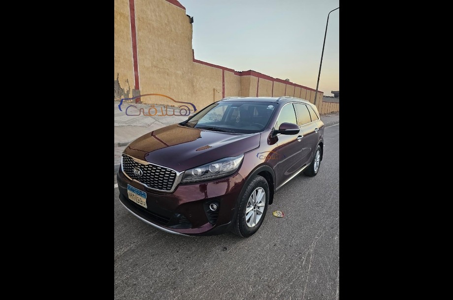 Sorento Kia Dark red