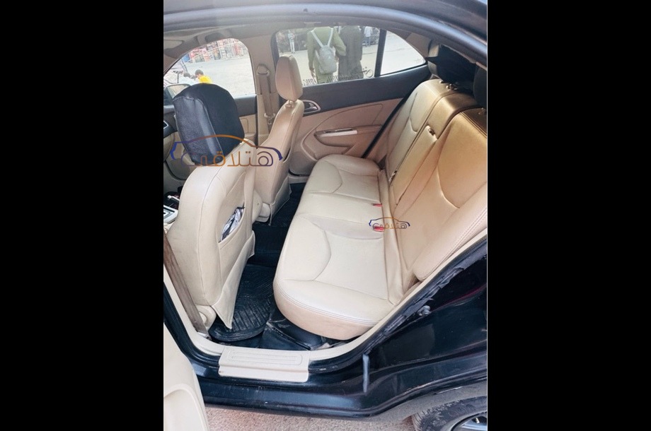 Optra Chevrolet أسود