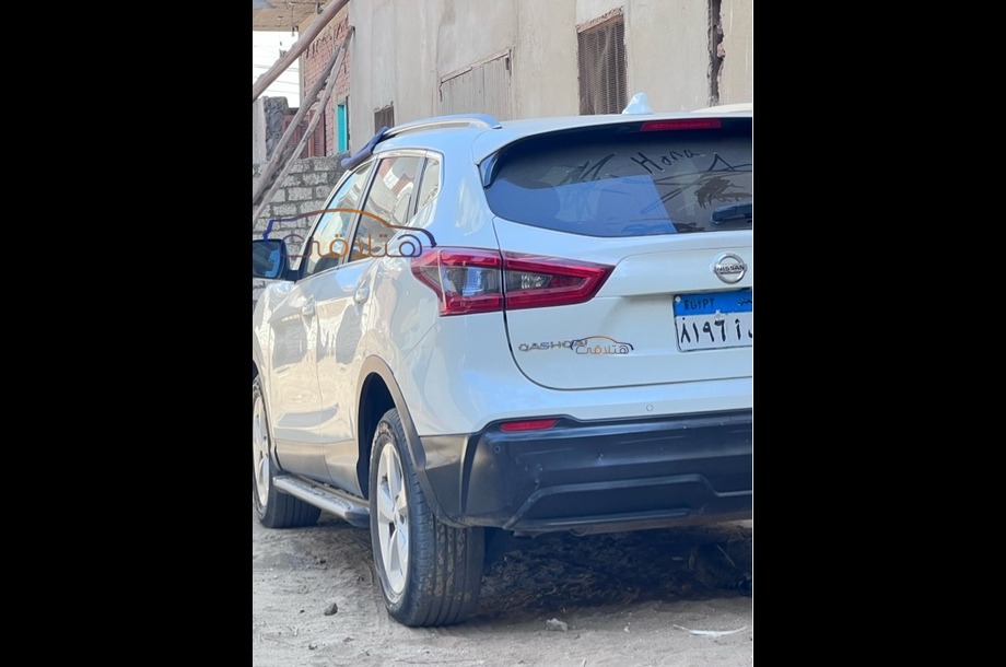 Qashqai Nissan أبيض