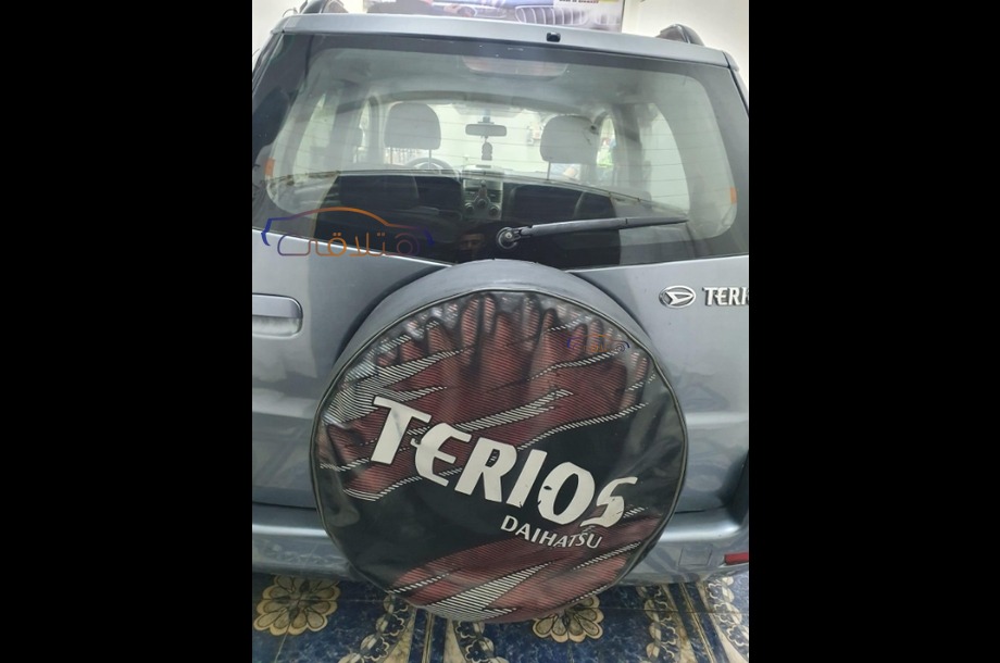 Terios Daihatsu فضي