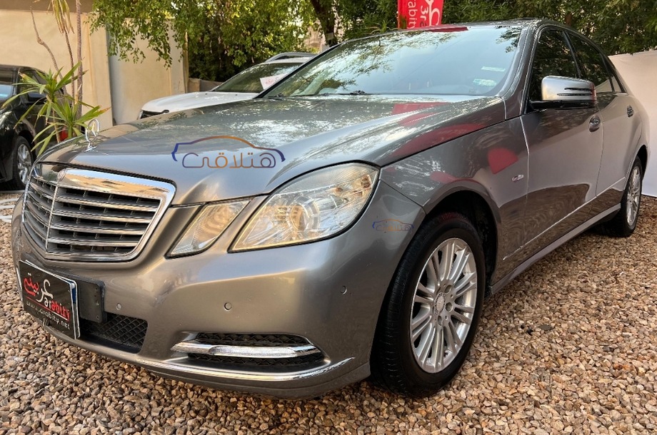E 250 Mercedes Gray