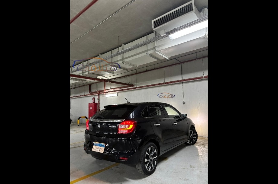 Baleno Suzuki أسود