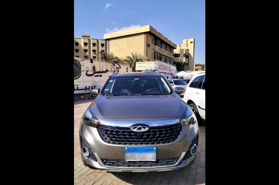 Tiggo 7 Chery برونزي