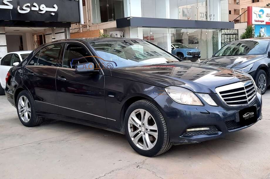 E 250 Mercedes رمادي