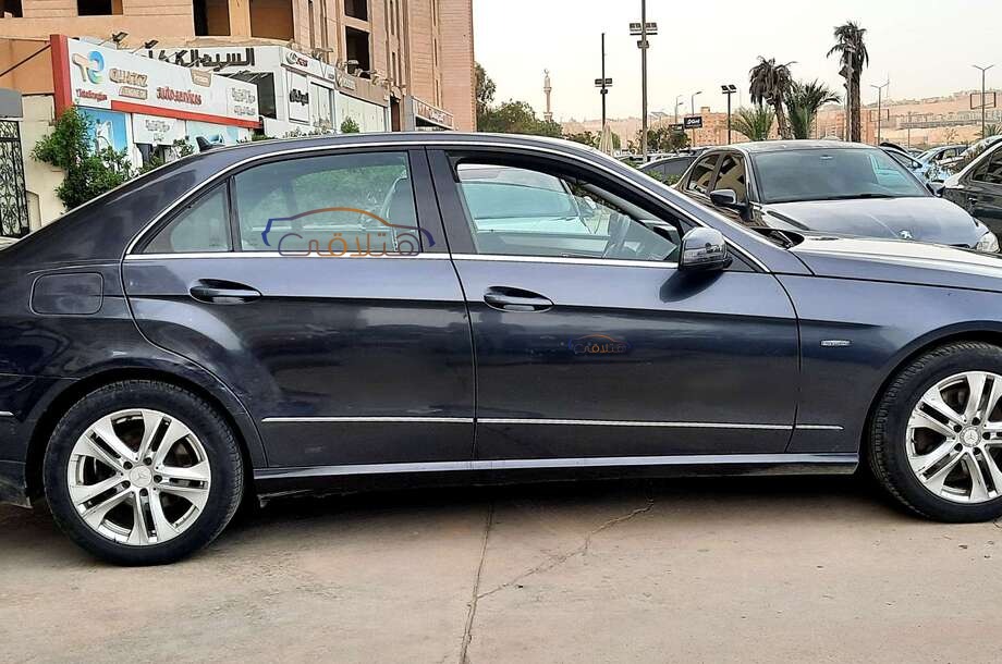 E 250 Mercedes رمادي