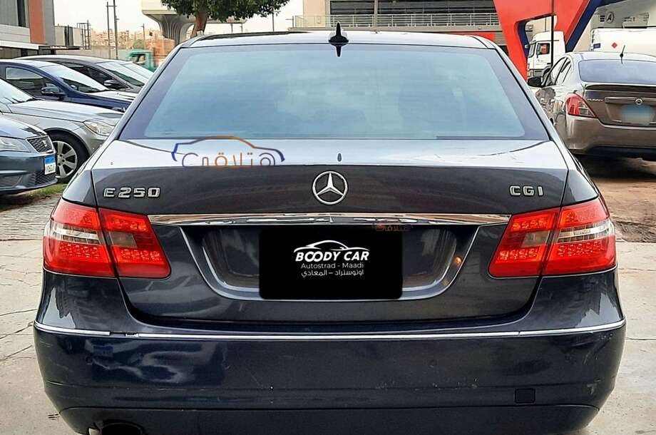 E 250 Mercedes رمادي