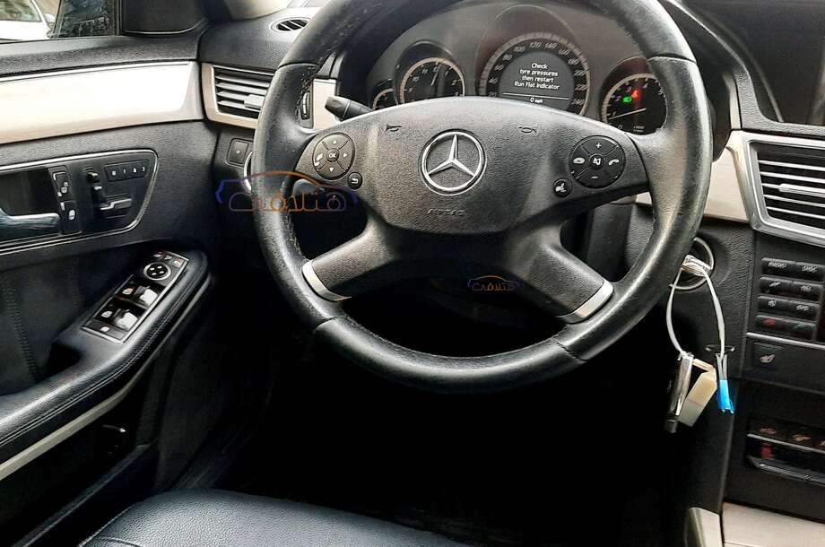 E 250 Mercedes رمادي