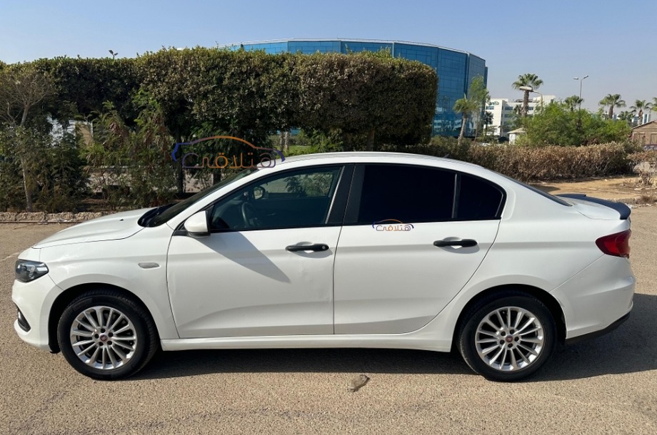 Tipo Fiat أبيض