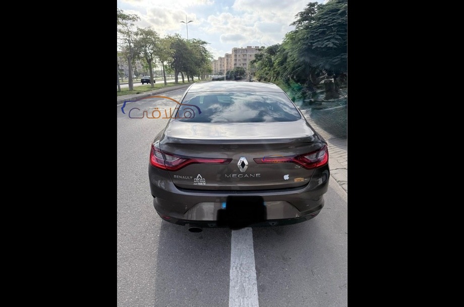 Megane Renault برونزي