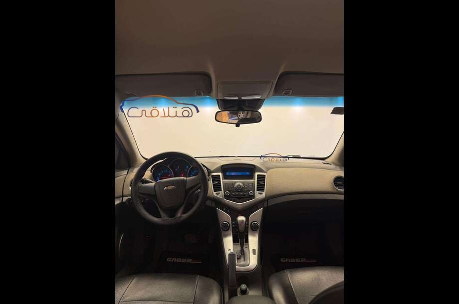 Cruze Chevrolet أسود