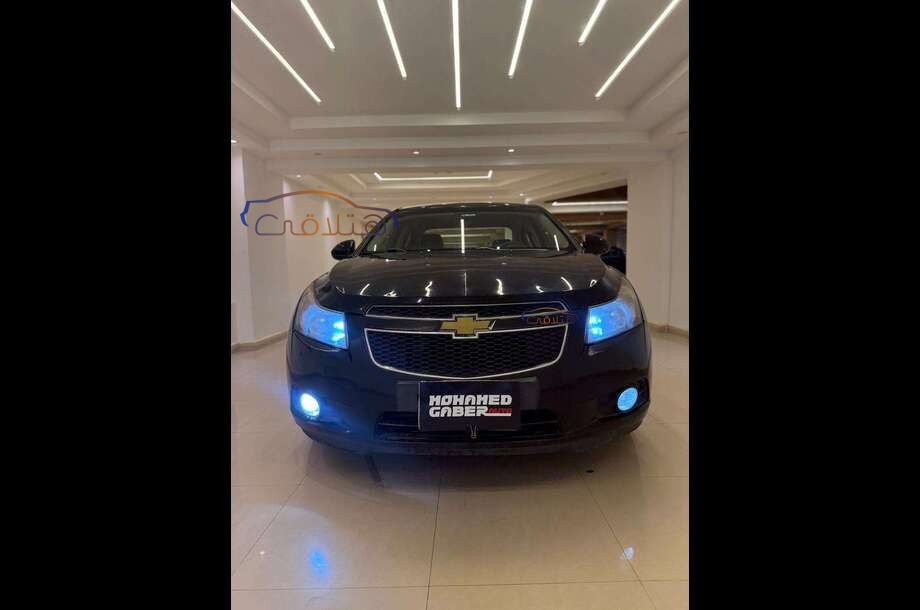 Cruze Chevrolet أسود