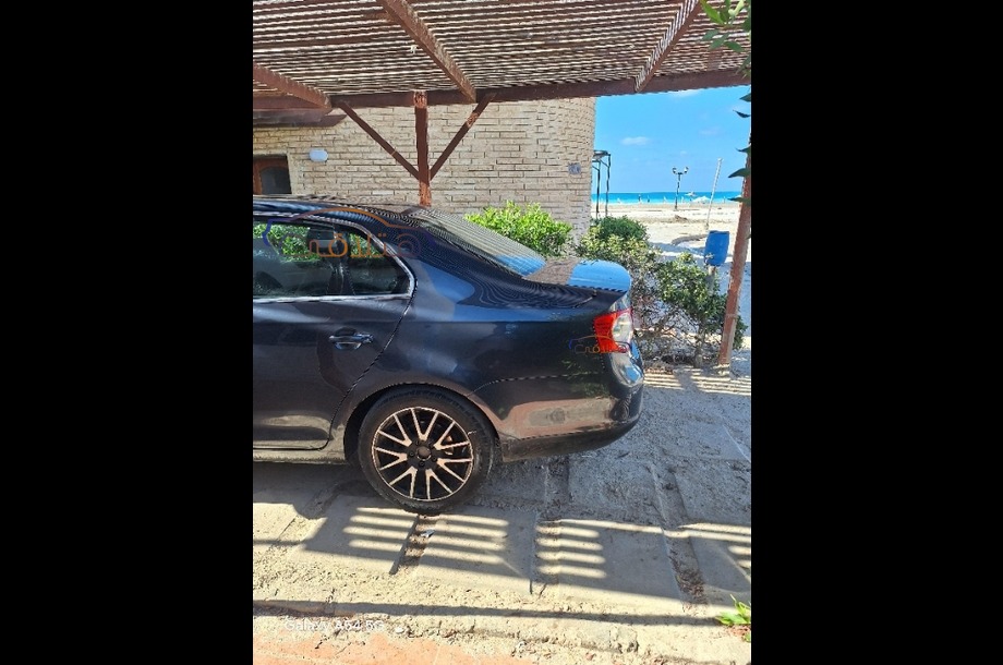 Jetta Volkswagen بترولي