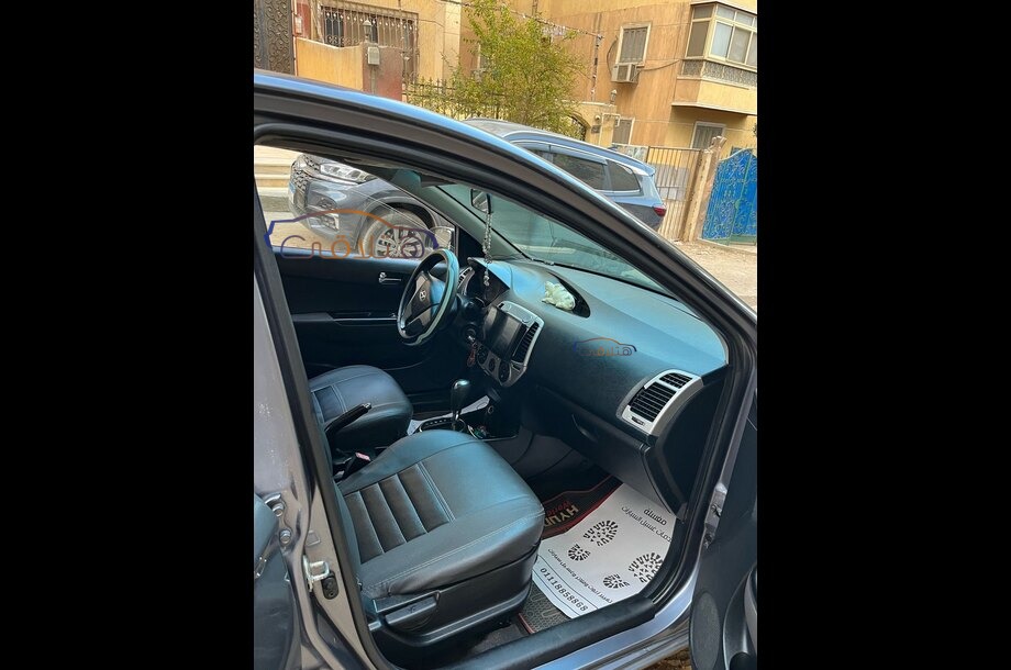 I20 Hyundai Silver