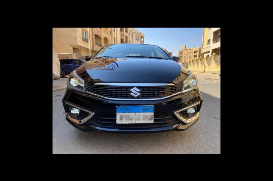 Ciaz Suzuki أسود
