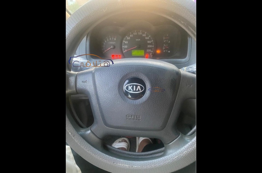 Cerato Kia فضي