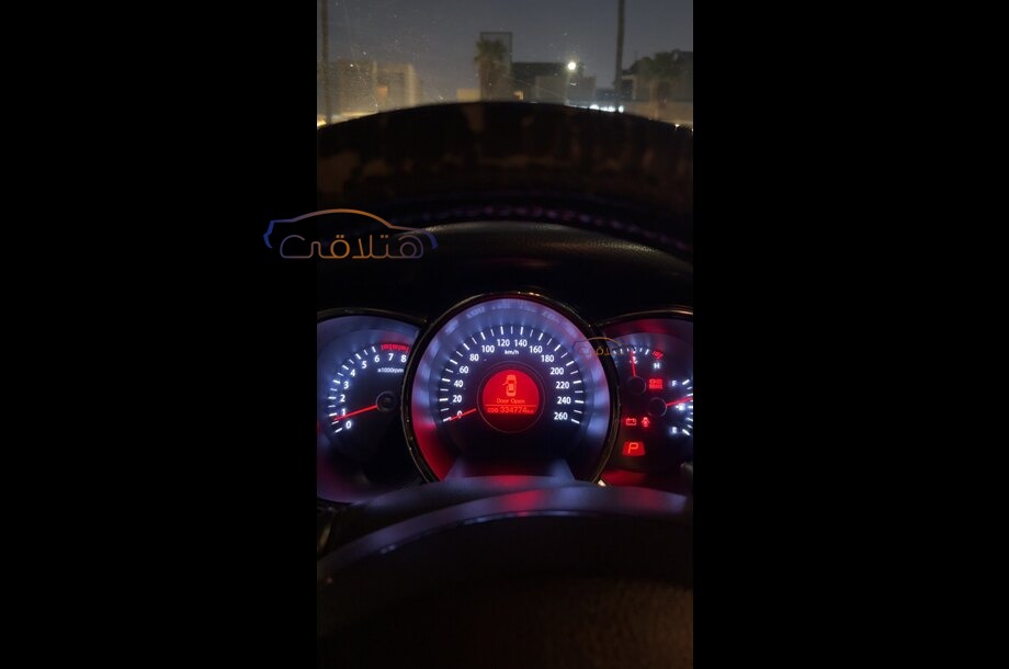 Optima Kia اخضر غامق