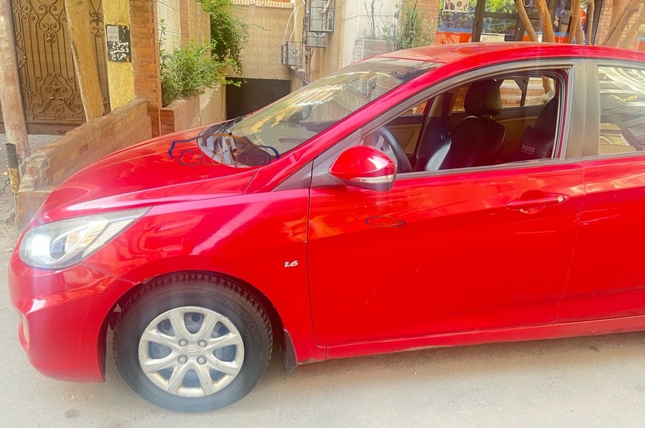 Accent RB Hyundai Red