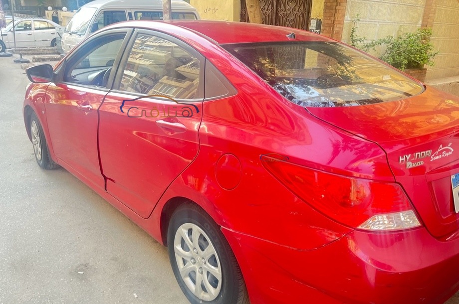 Accent RB Hyundai Red