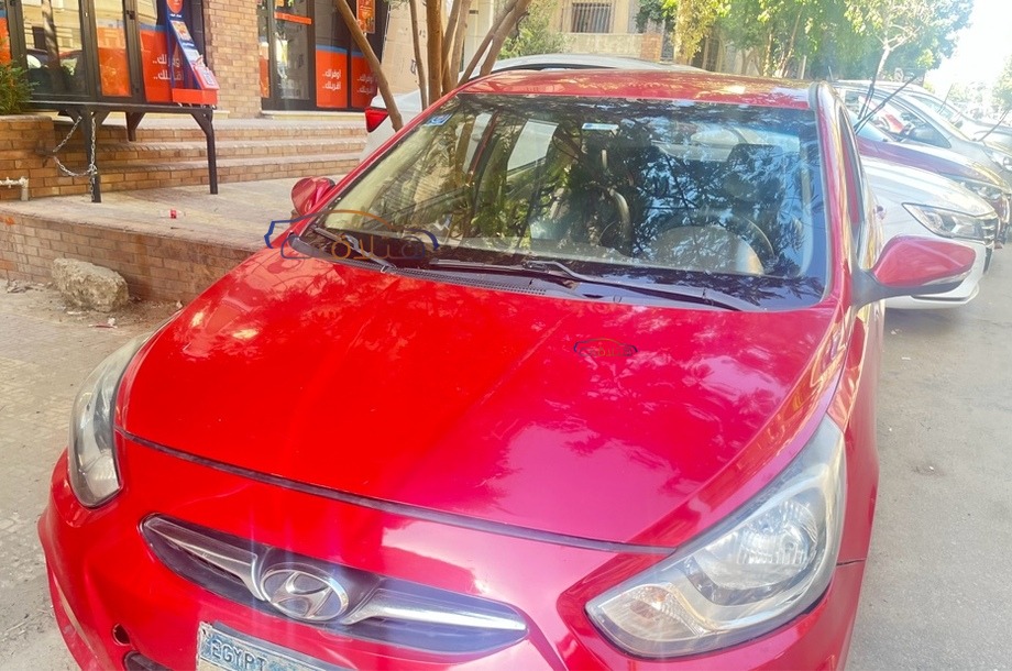 Accent RB Hyundai Red