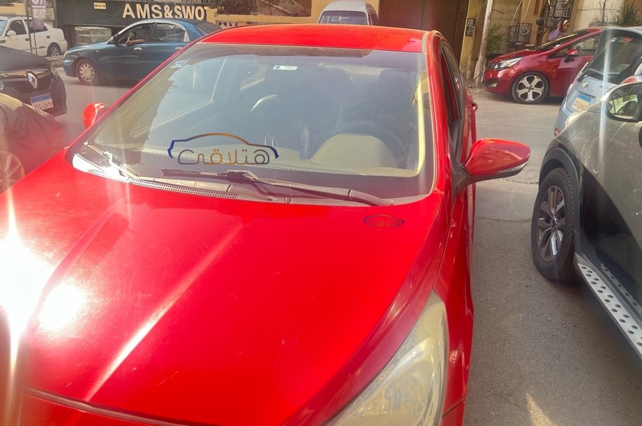 Accent RB Hyundai Red