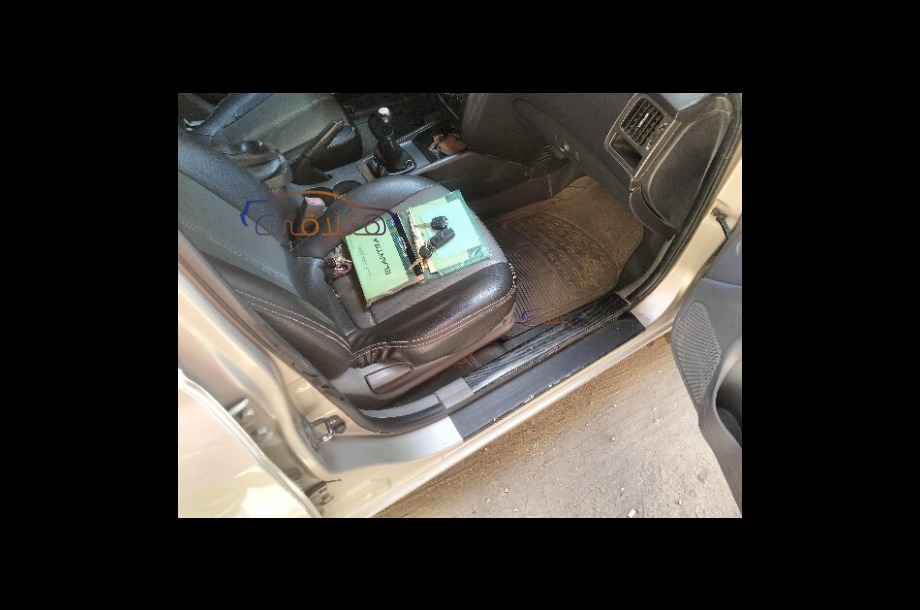 Elantra Hyundai برونزي