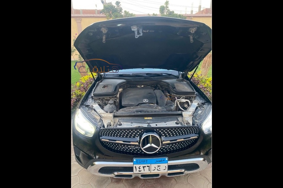 GLC 300 Mercedes Black