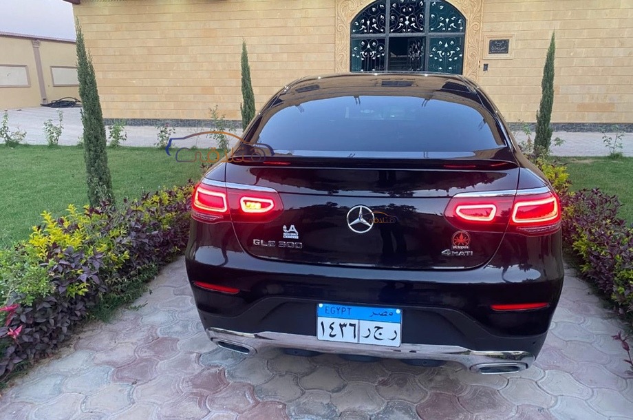 GLC 300 Mercedes Black