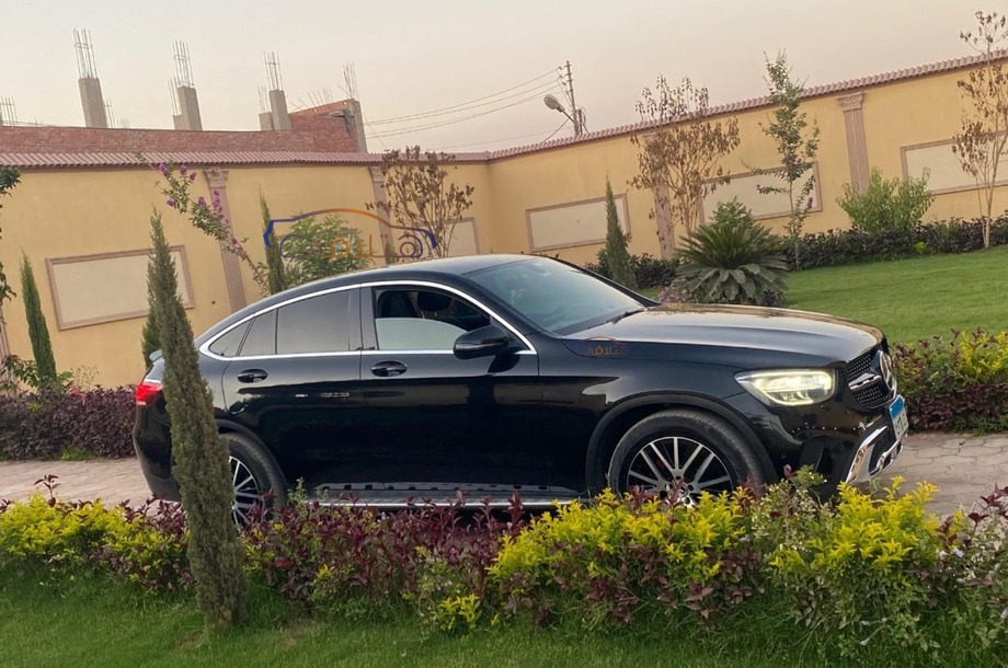 GLC 300 Mercedes Black