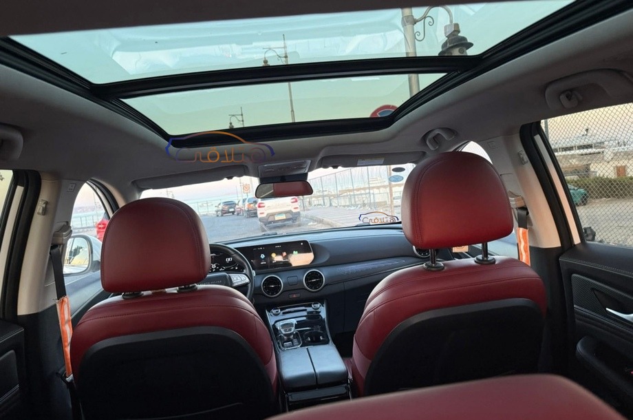 T5 Forthing أبيض