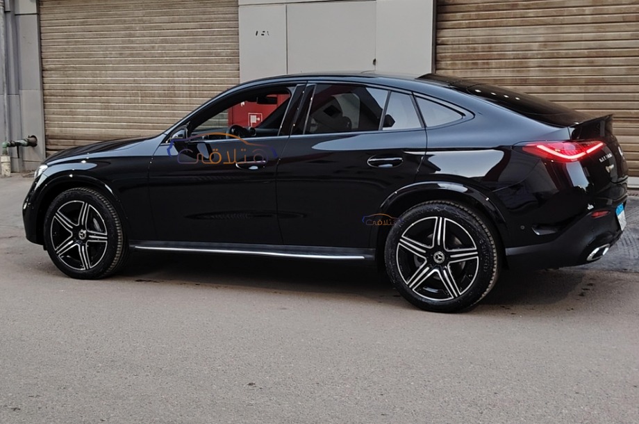GLC 300 Mercedes Black