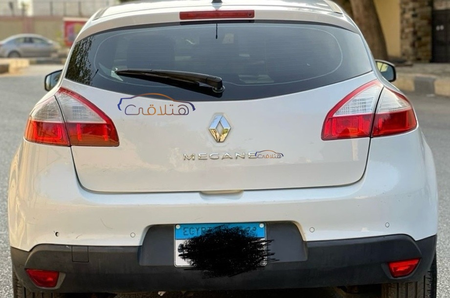 Megane Renault أبيض