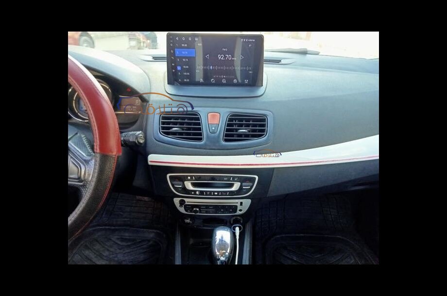 Megane Renault أبيض