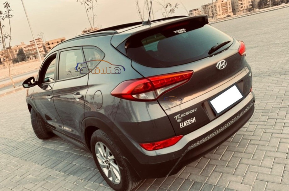 Tucson Hyundai Gray