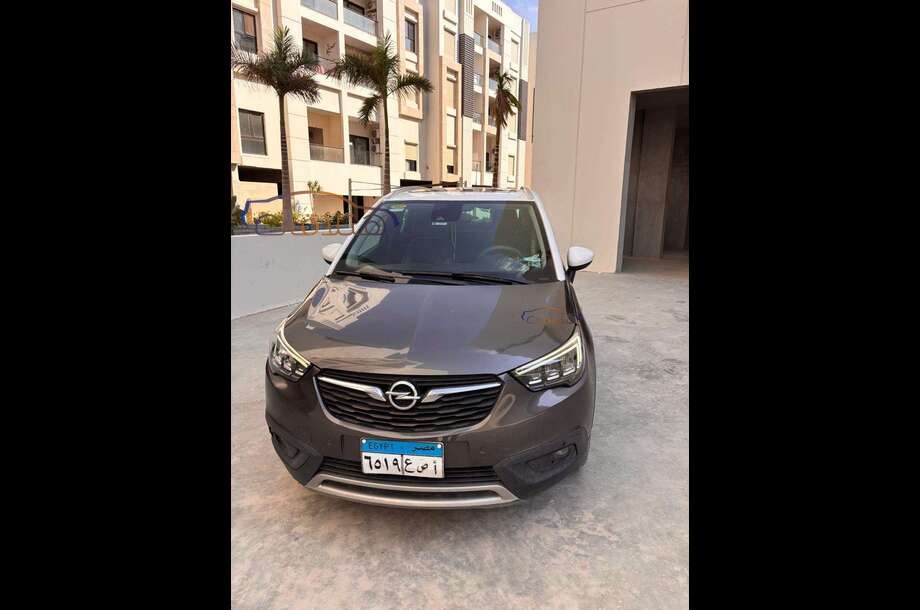 Crossland Opel رمادي