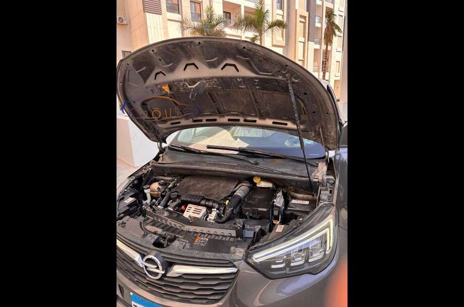 Crossland Opel رمادي