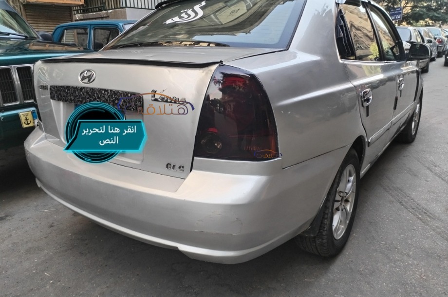 Verna Hyundai فضي