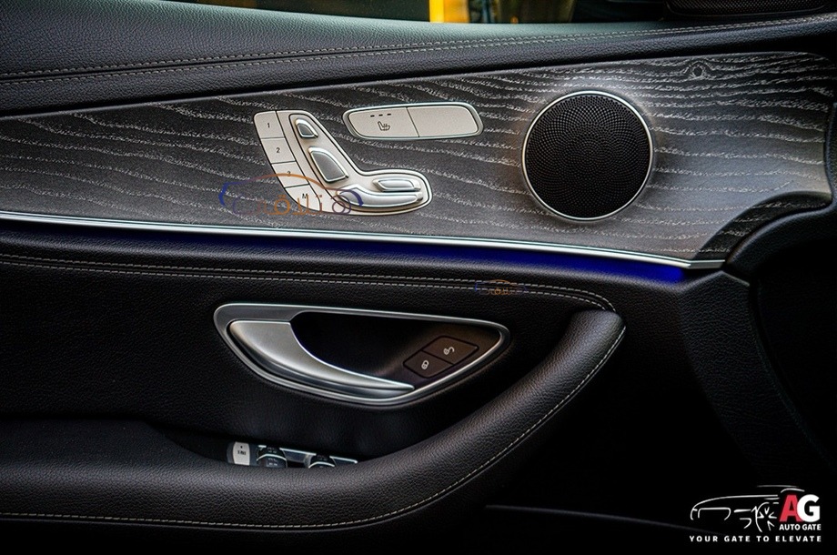 E 200 Mercedes أبيض