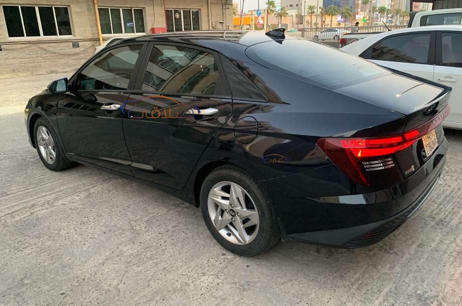 Accent Hyundai أسود