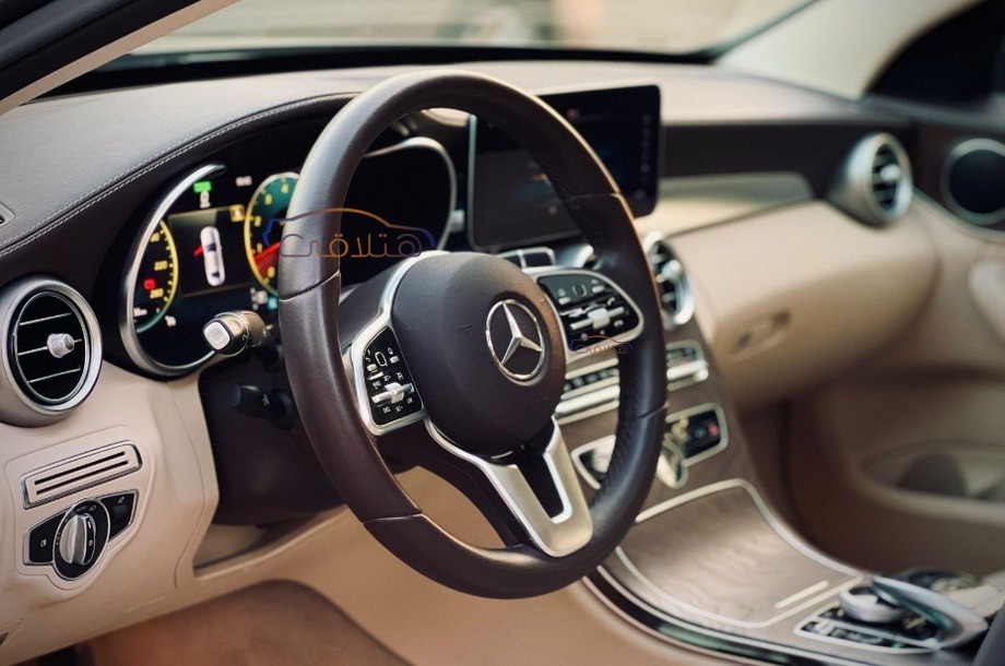 C 200 Mercedes Silver