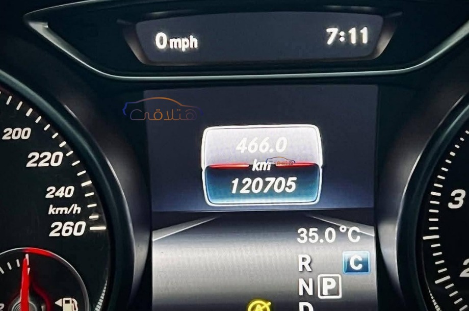 GLA 200 Mercedes Silver