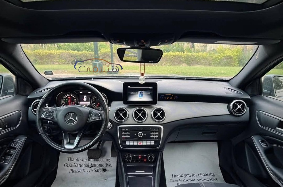 GLA 200 Mercedes Silver