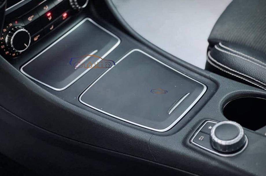 GLA 200 Mercedes Silver