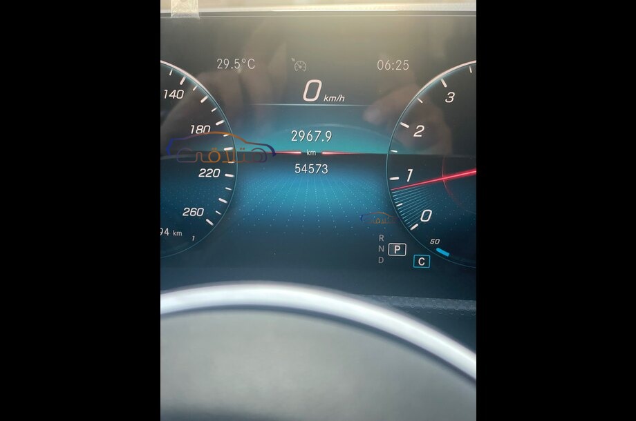 A 180 Mercedes أسود