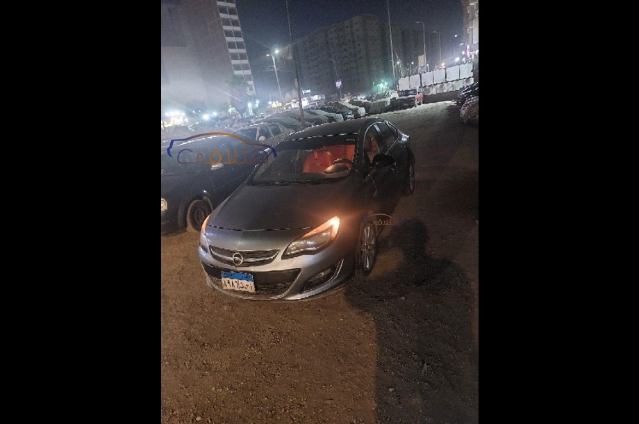 Astra Opel فضي